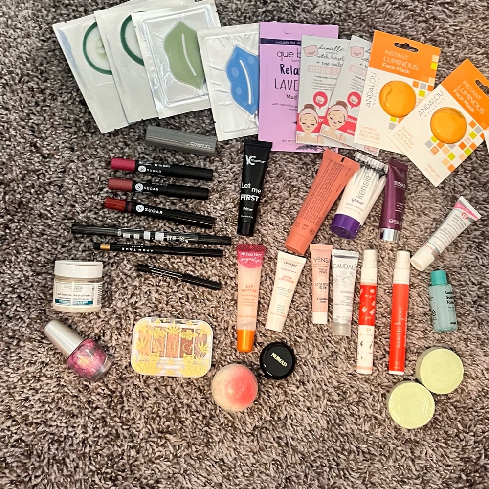 COPY - Mystery skincare and makeup bundle